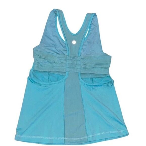 Lululemon Turquoise Racer Back Tank Built in Bra Size 6 Flawed - Picture 2 of 5